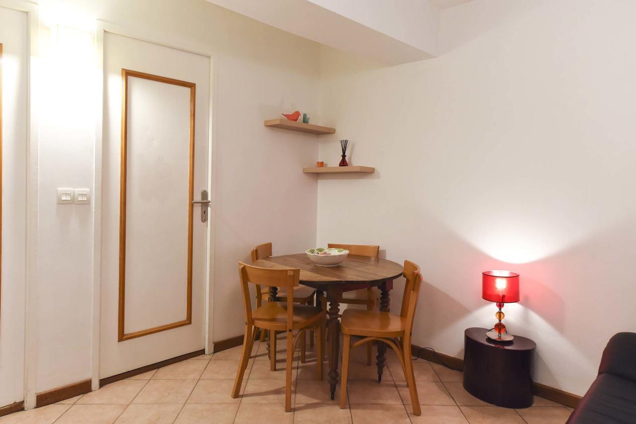 Appartamento Veeve - Montorgeuil Cosy Parigi Esterno foto